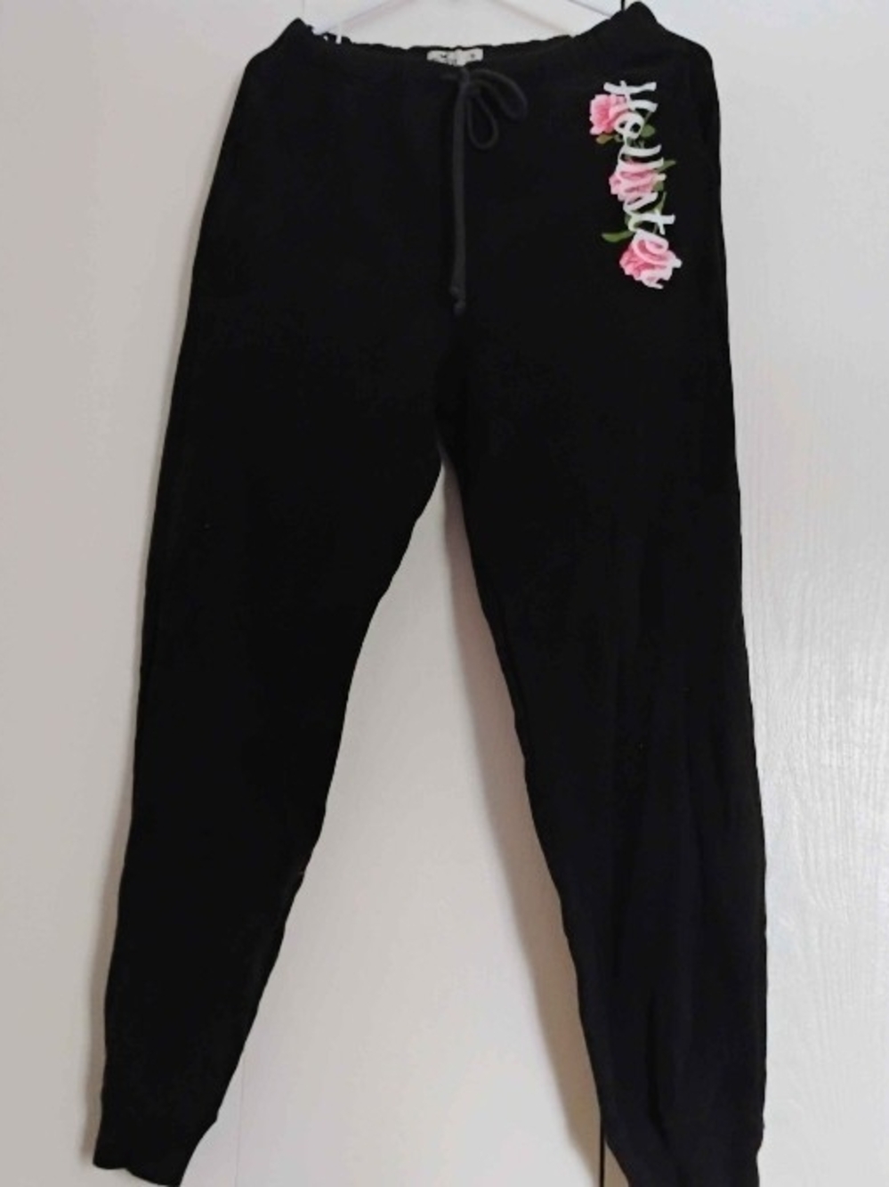Hollister Black Tapered Joggers Floral Script Logo M